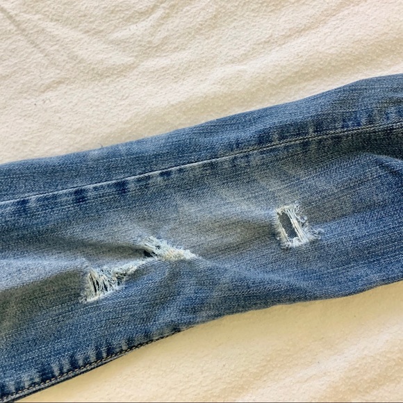 BLANK NYC DISTRESSED JEANS - Picture 3 of 7